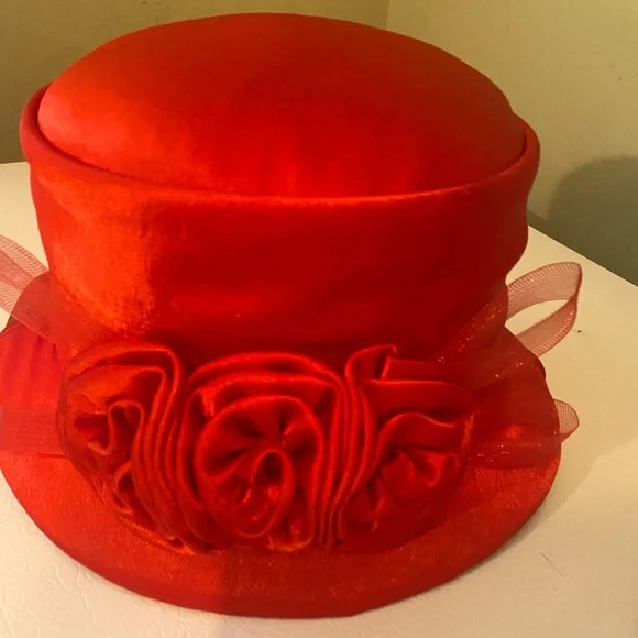 Miss Bierner | Accessories | Beautiful Red Satin Church  display picture 2